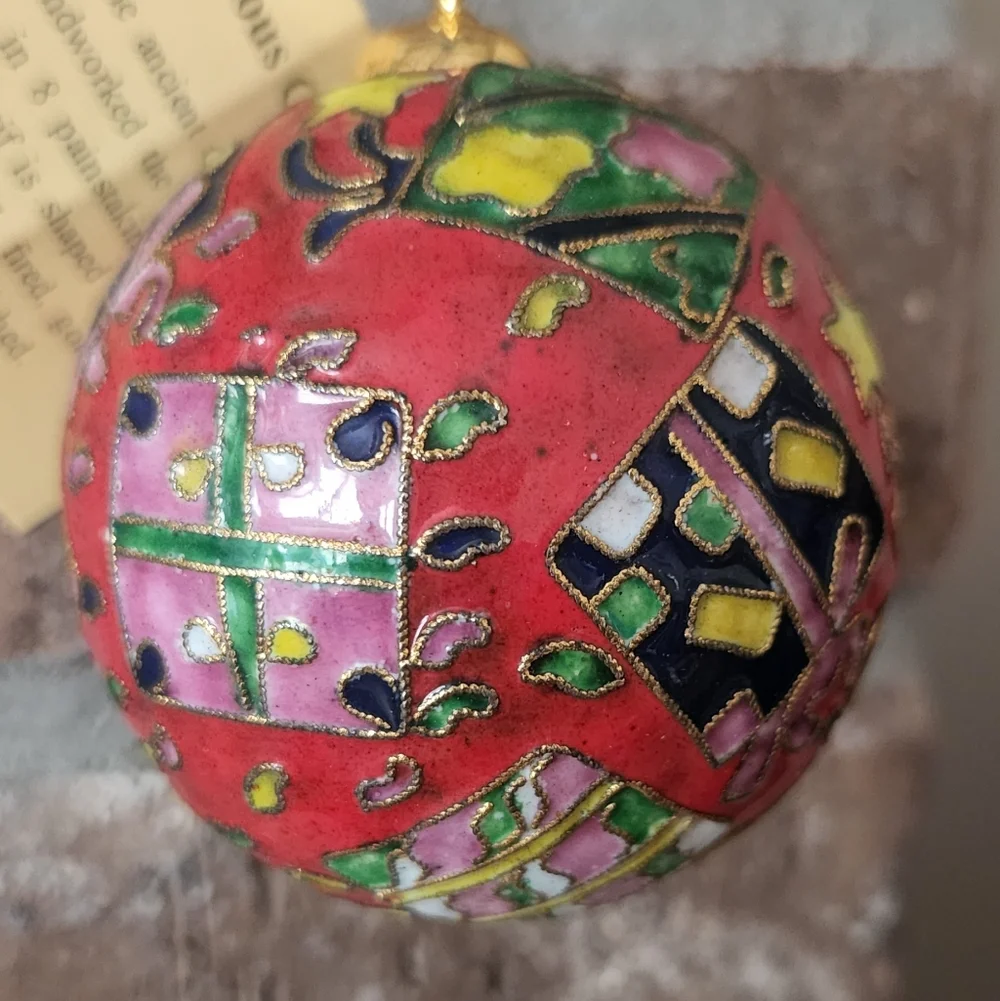 Cloisonne Christmas Ornament Ball Gold Colorful Presents Stars Round 2.5